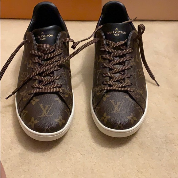 Louis Vuitton monogram sneaker with box and more - Picture 1 of 5
